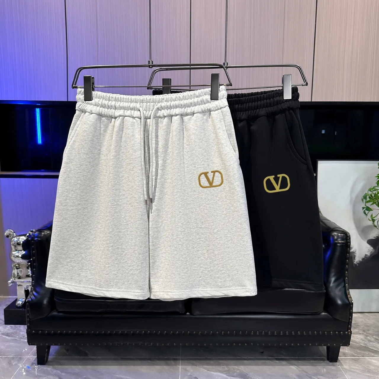 VALENTNO 2026 Classic 420g ， ， ， ， ， 。 ：Black Gray Sizes：S M L XL